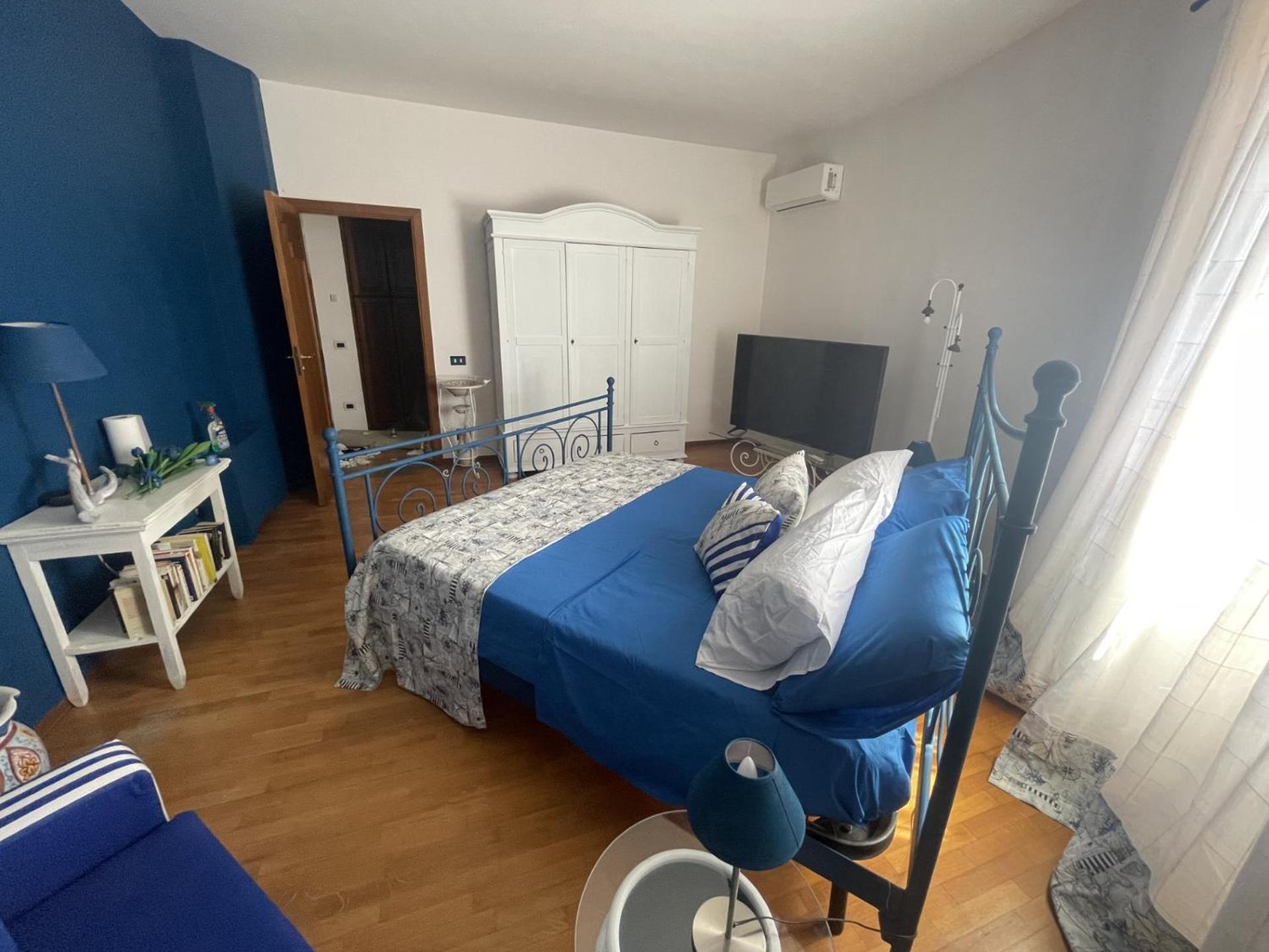 Domus Parva - Villa Con Bio-Piscina, Spa Privata E Appartamenti Panoramici Bacoli Eksteriør billede
